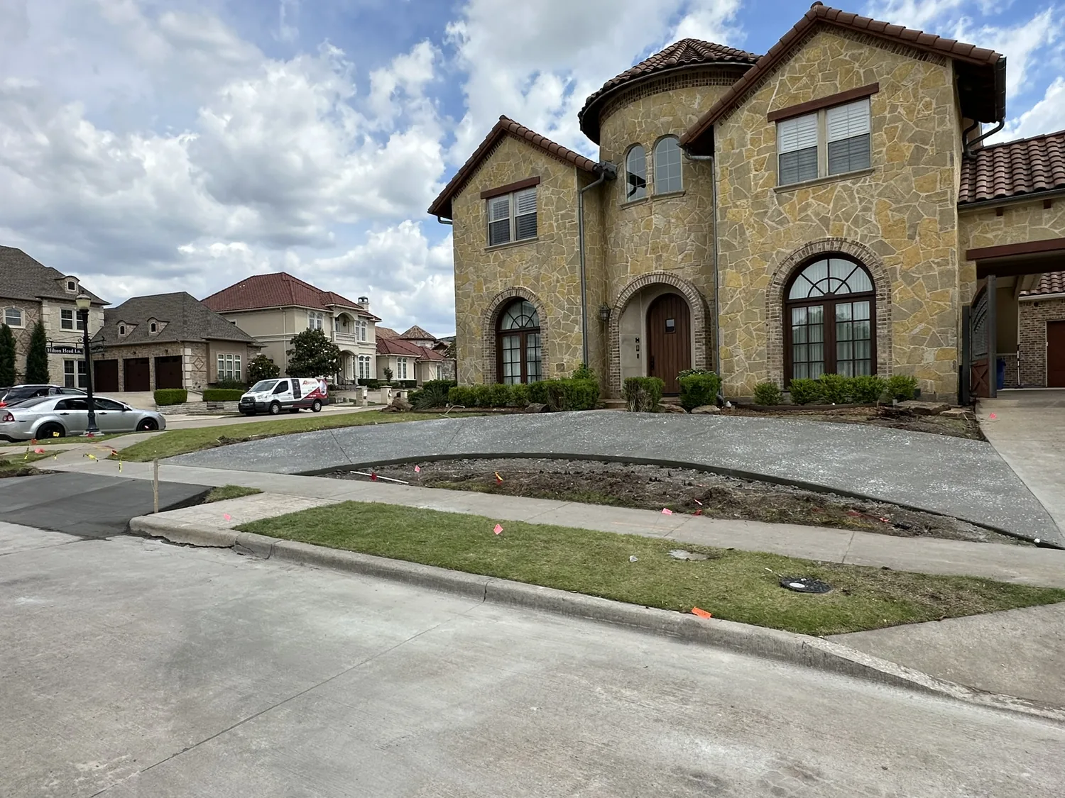 Featured Residential Driveway by Lucky’s Concrete in St. Louis